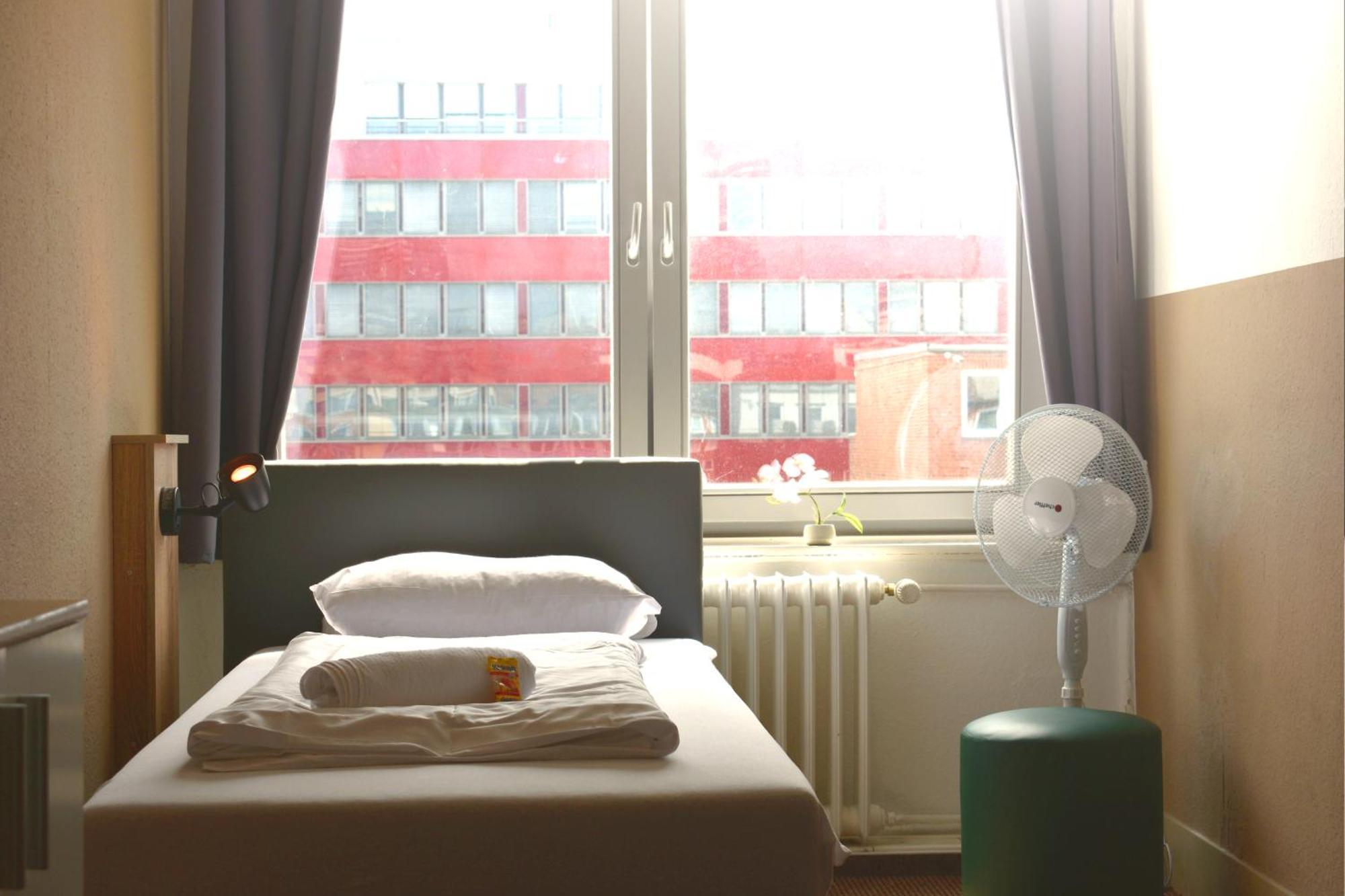 Hostel City Sued Hamburg Bagian luar foto